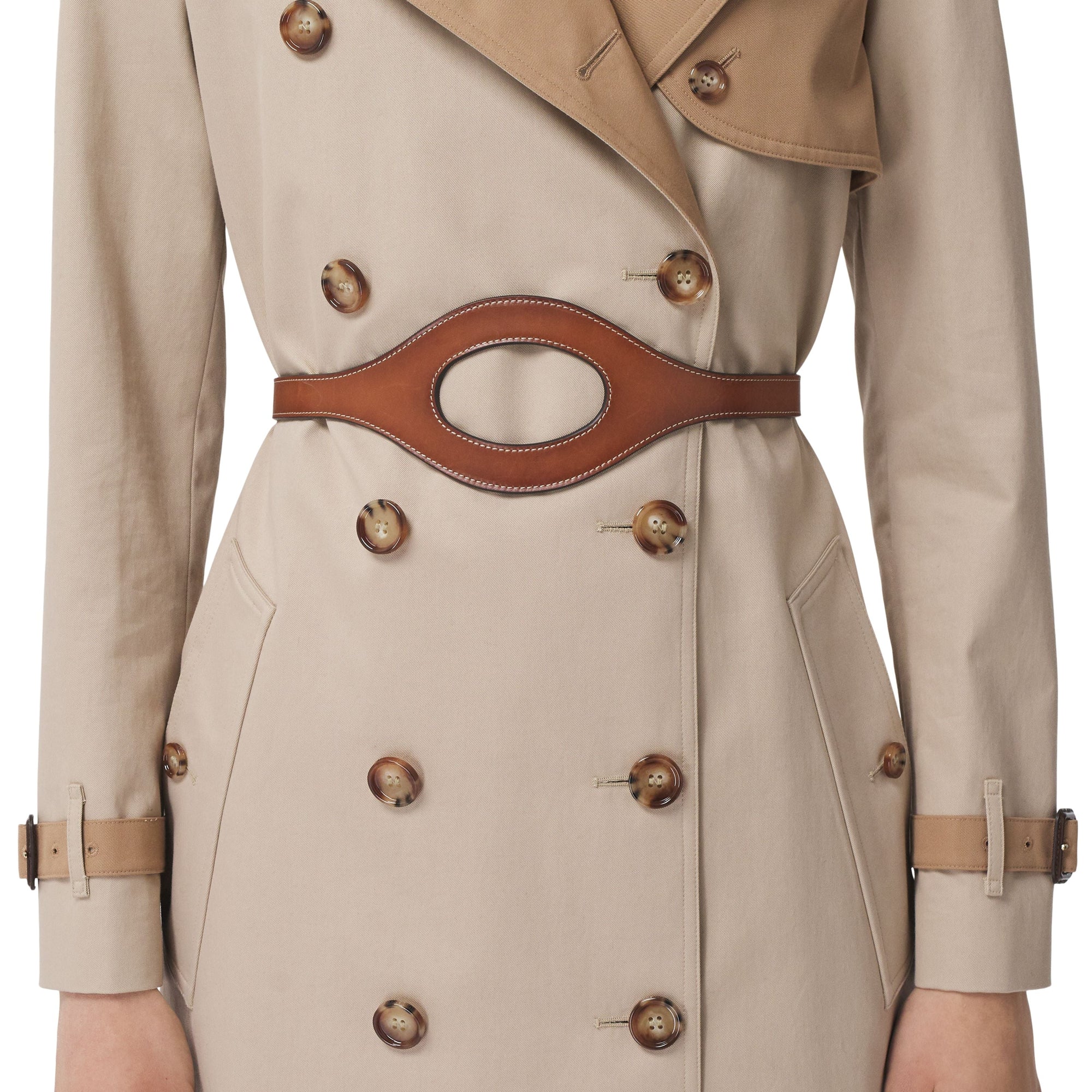 BRIAR BROWN Ceinture en cuir surpiqué avec découpes