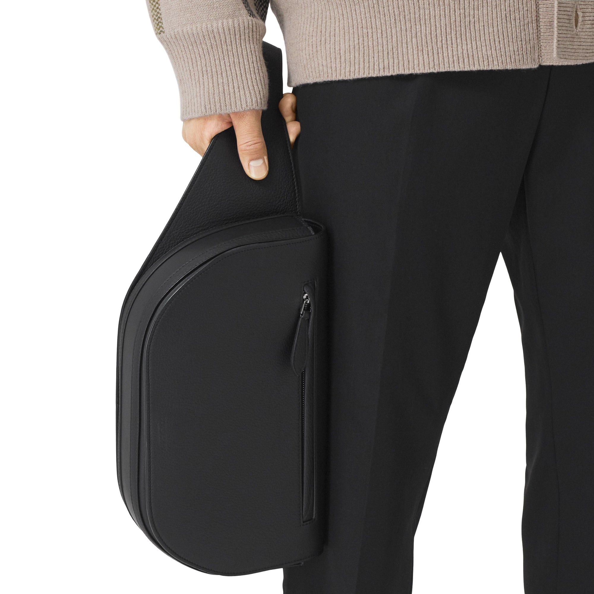 BLACK Grand sac banane Olympia en cuir grainé