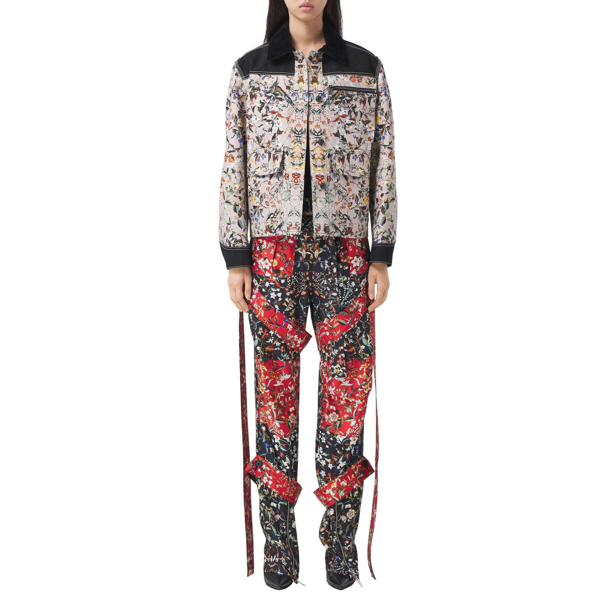 BLACK IP PATTERN Pantalon cargo en soie à imprimé floral avec lanières amovibles