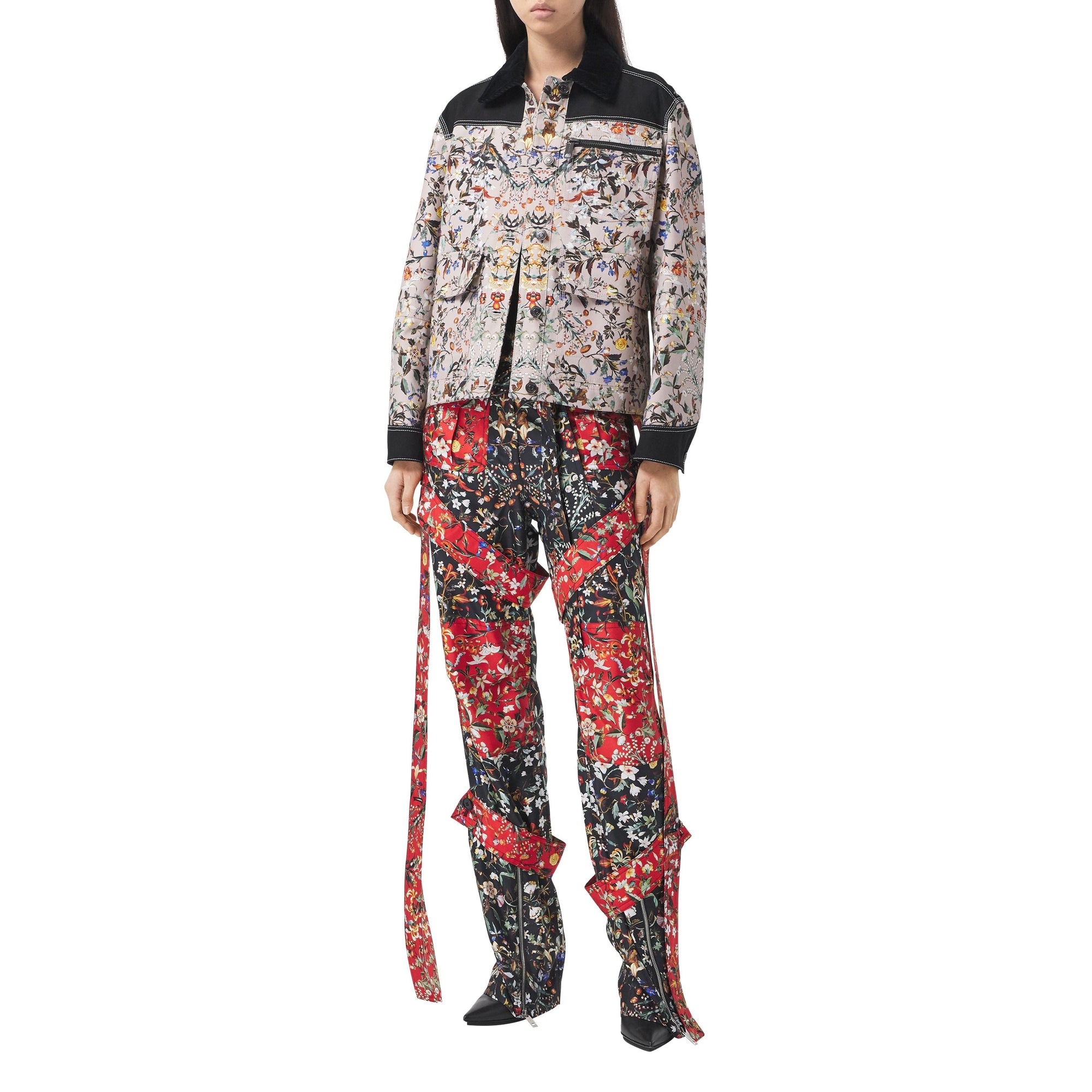 BLACK IP PATTERN Pantalon cargo en soie à imprimé floral avec lanières amovibles