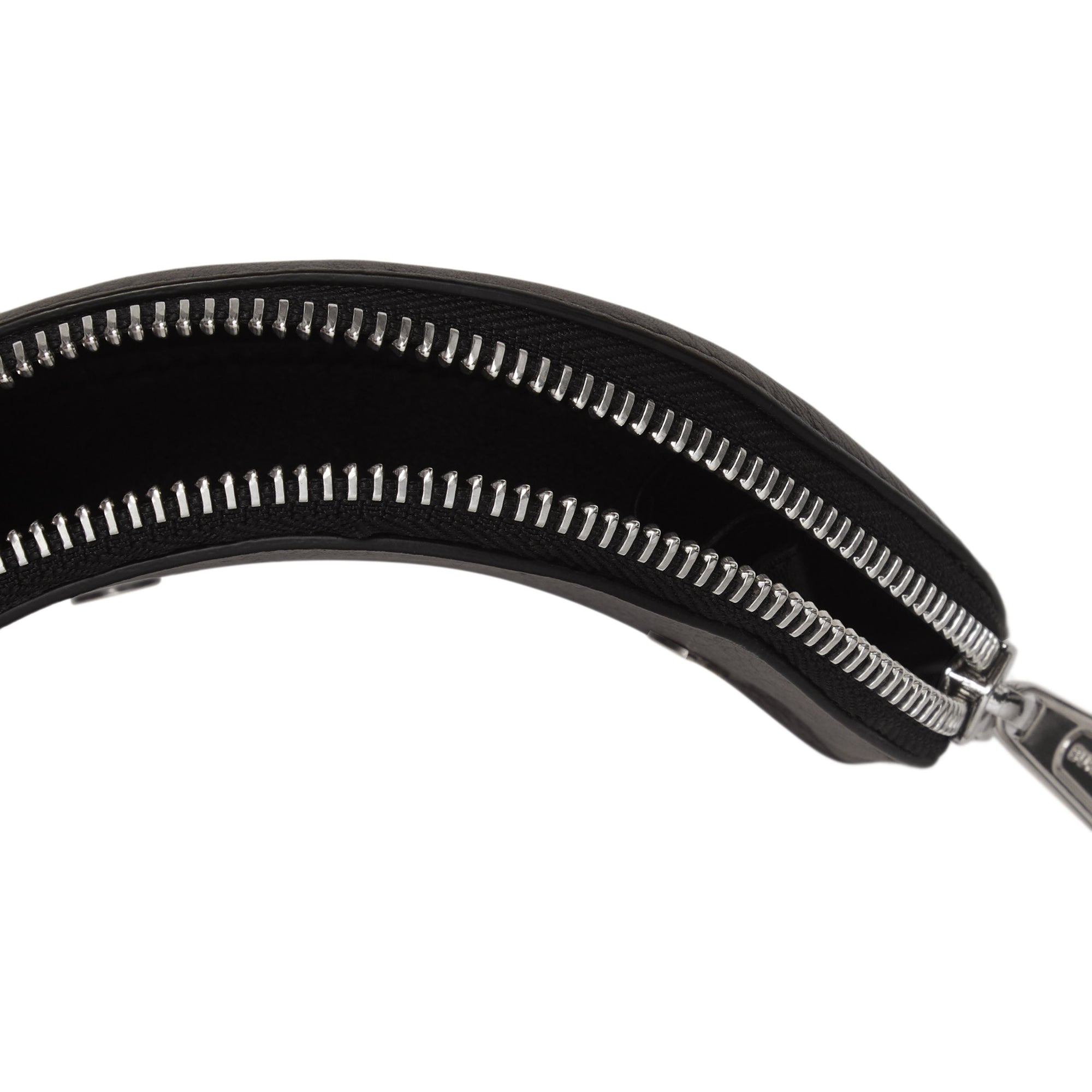 BLACK Visière en cuir avec poche zippée amovible