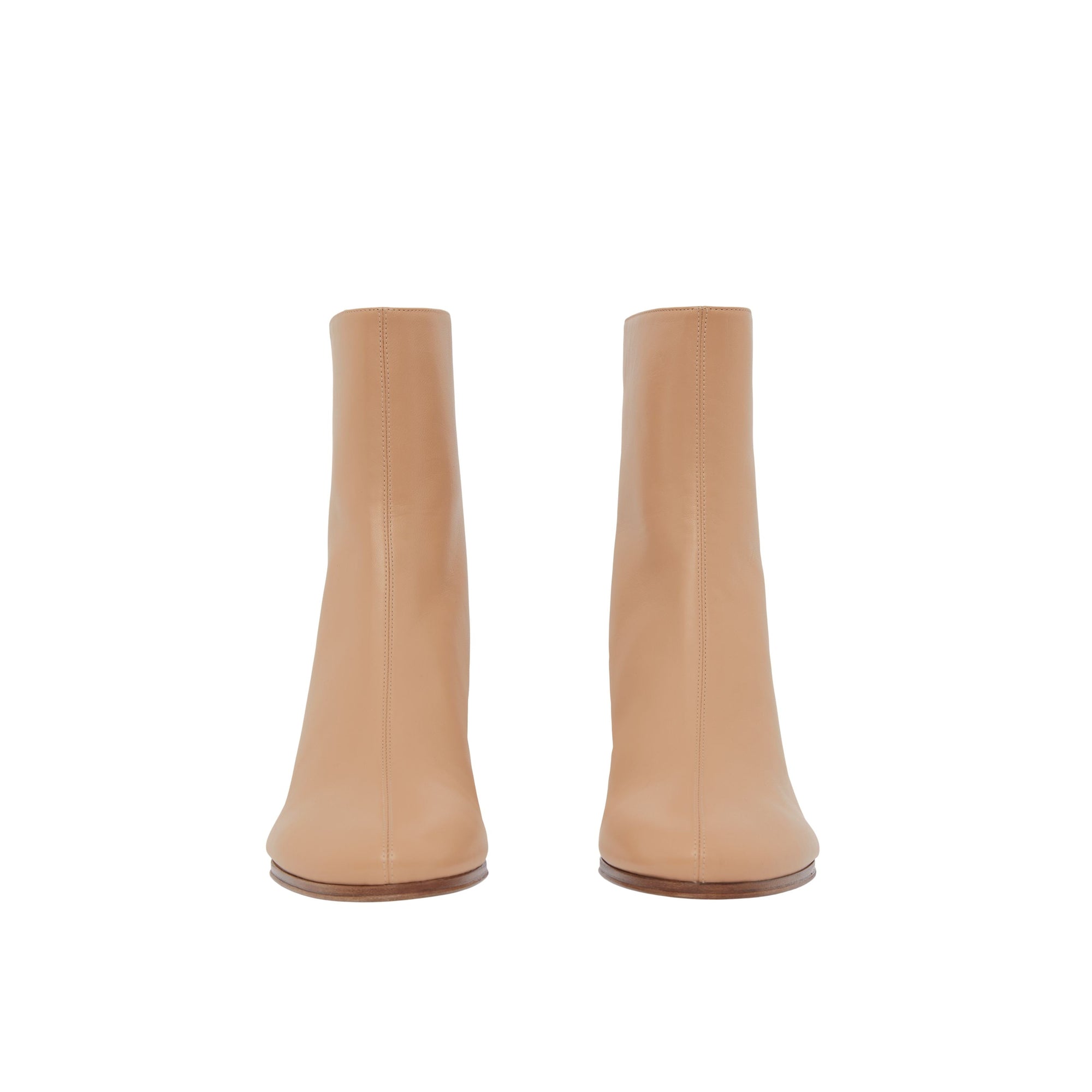 BEIGE Bottines à talon kitten heel en cuir d'agneau avec Monogram