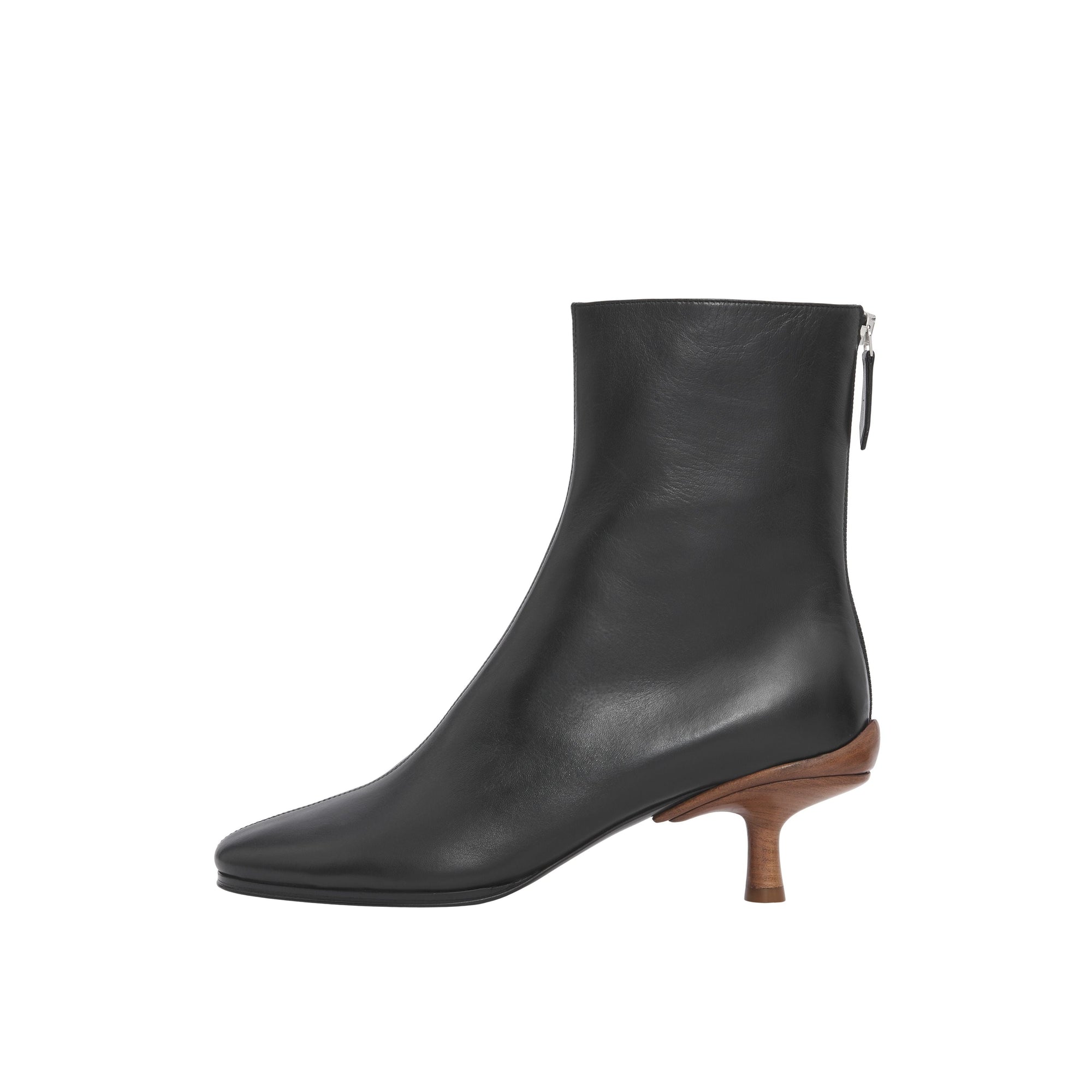 BLACK/CHESTNUT Bottines à talon kitten heel en cuir d'agneau