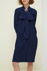 Robe chemise courte en soie à col lavallière - Bleu Marine