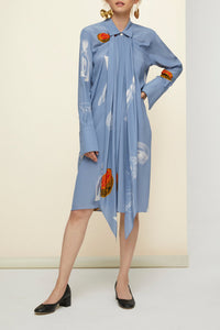 Robe chemise courte en soie imprimée à col lavallière - Riddle