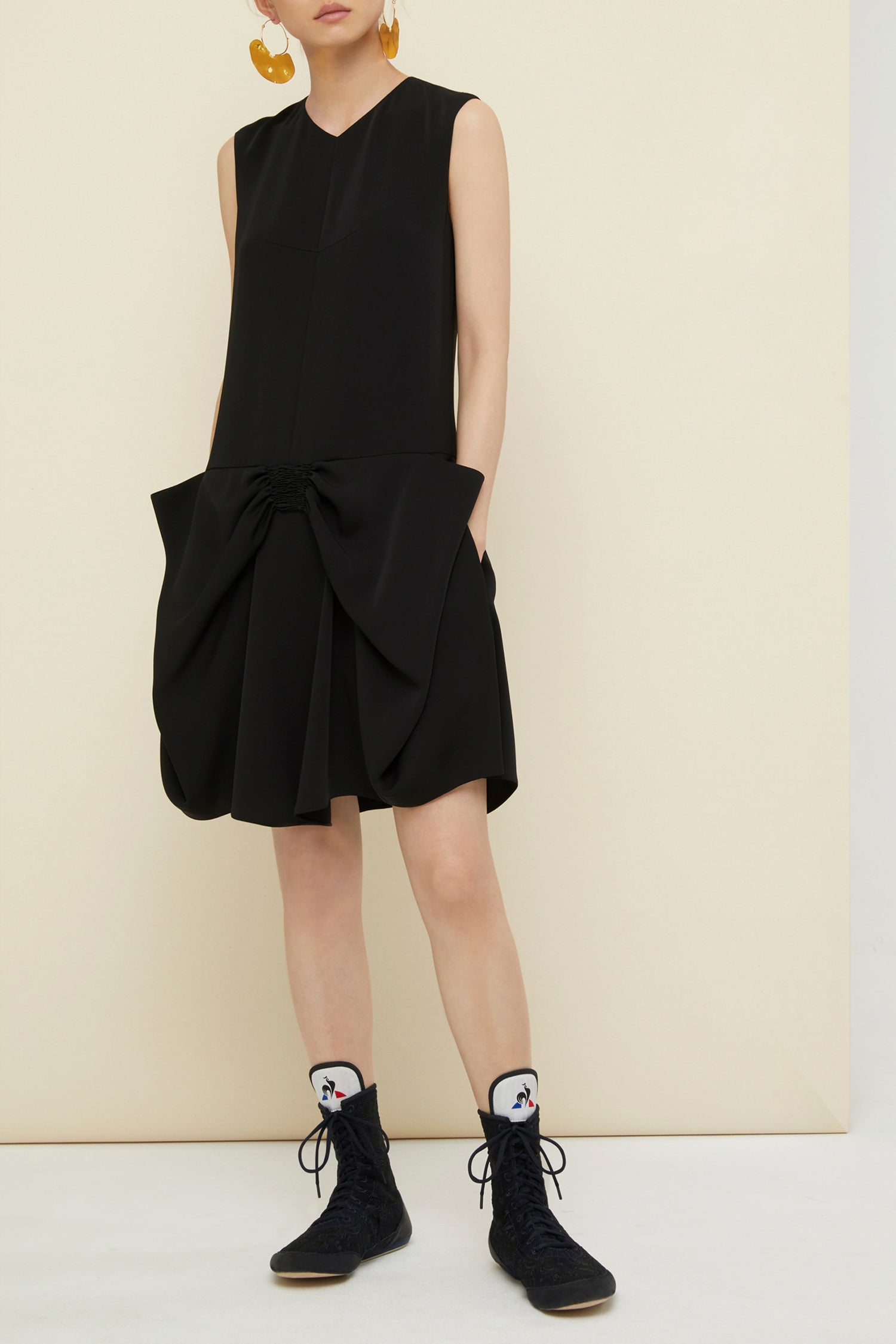 Robe courte à jupe noeud - Noir