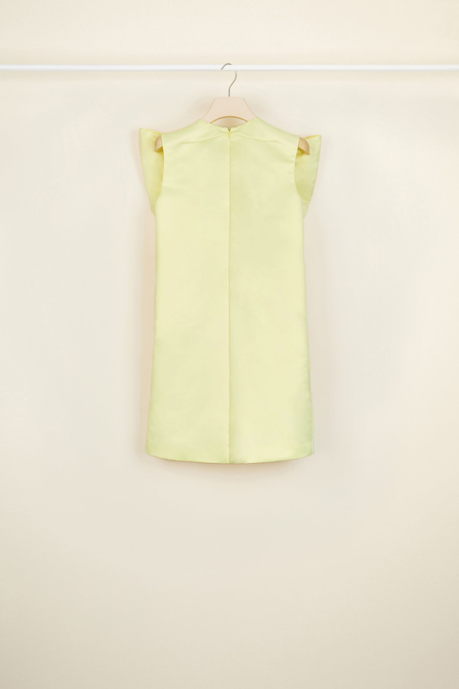 Robe en satin à maxi noeud - Jaune