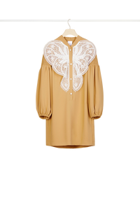 Robe à plastron en dentelle - Sable