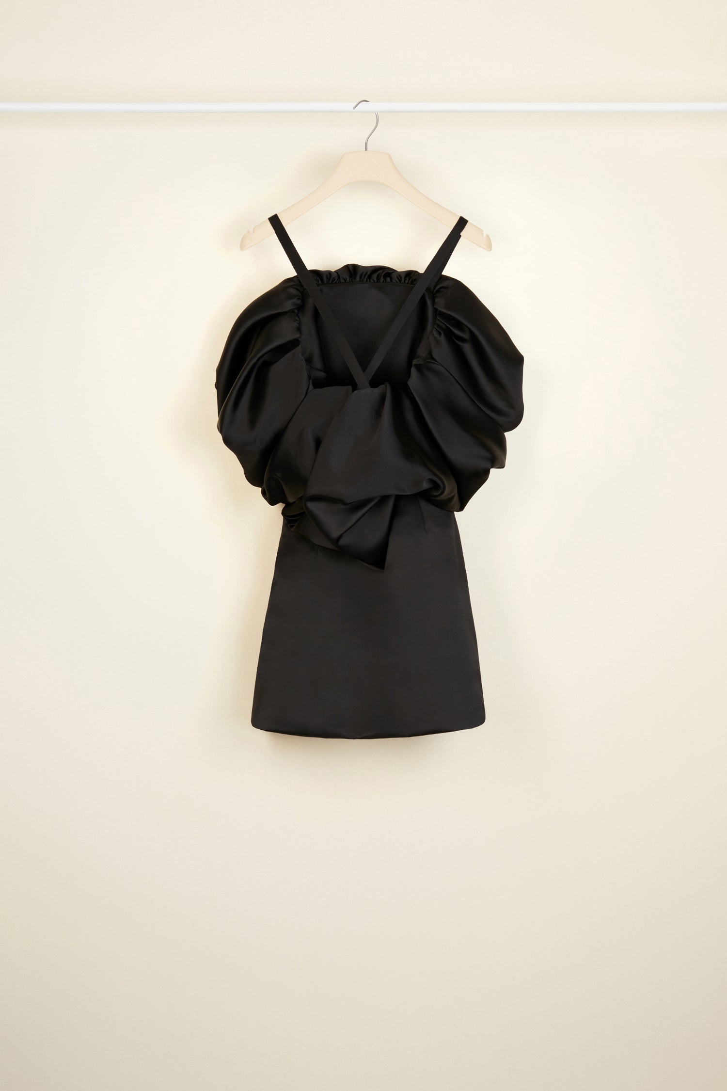 Robe courte à volants - Noir