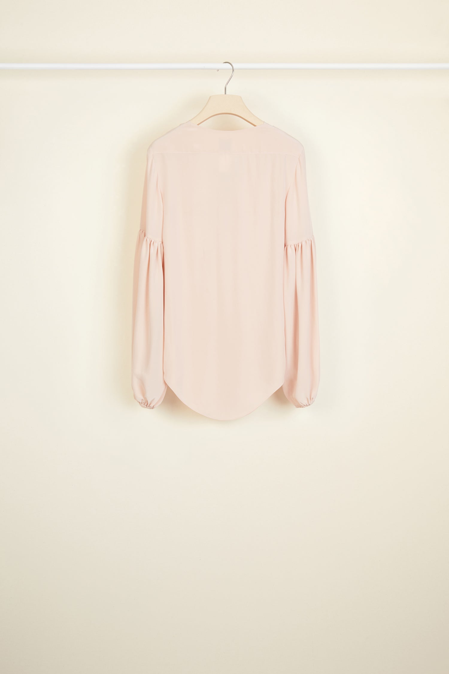 Blouse en soie à manches bouffantes - Beige Doré