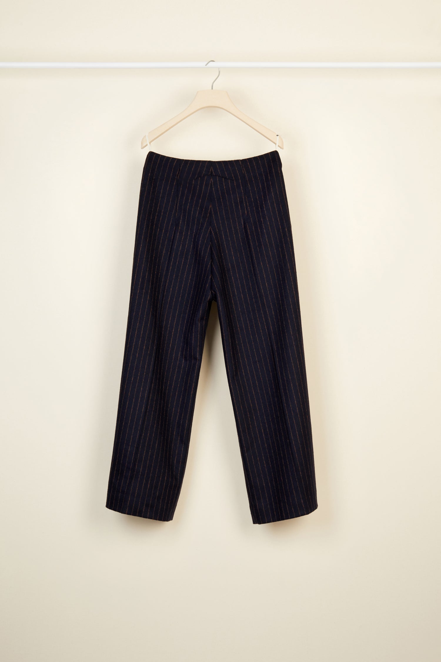 Pantalon droit à rayures - Marine et Terre de Sienne
