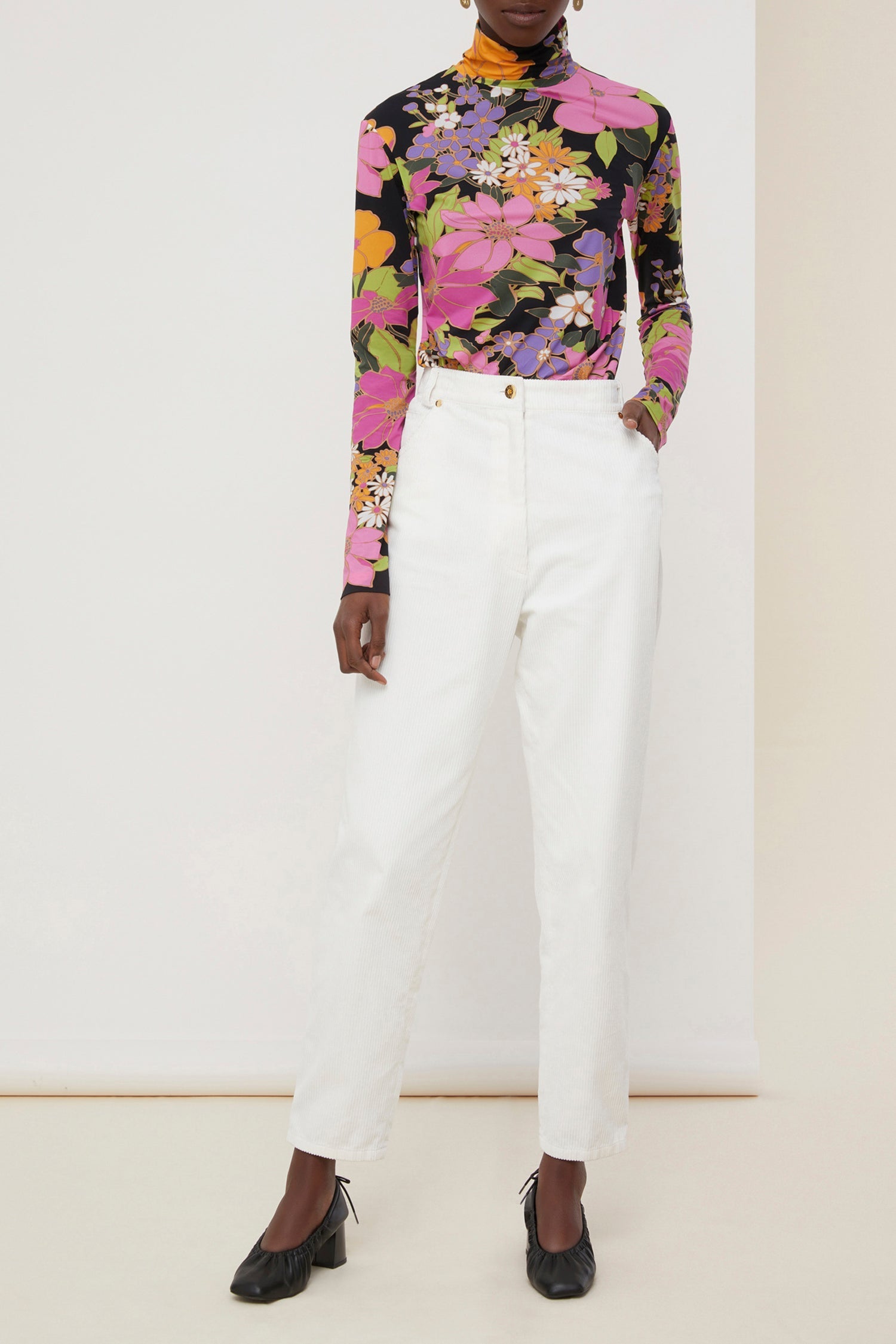 Pantalon fuselé en velours côtelé - Perle