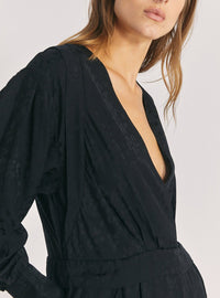 Robe Antero - Black