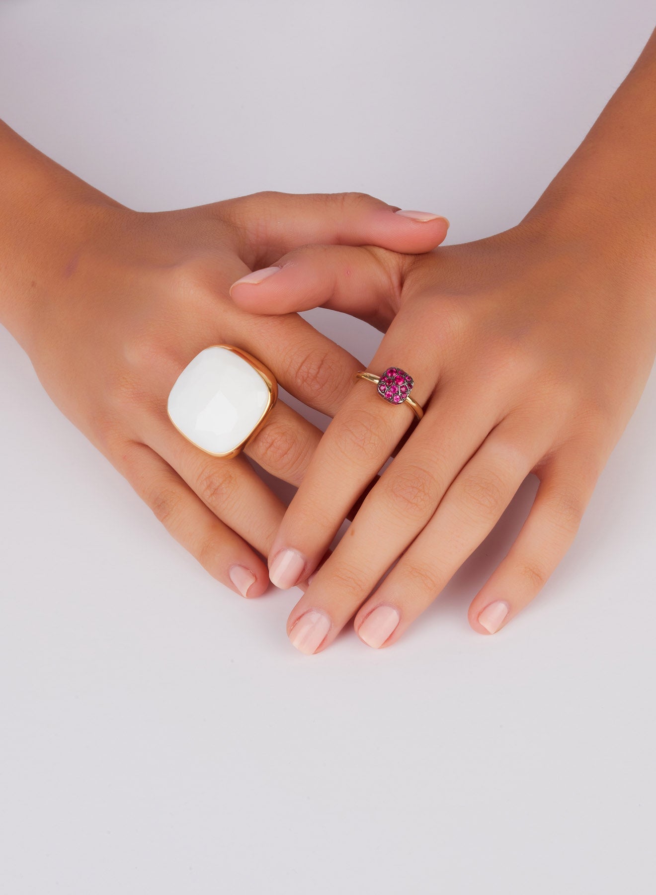 Bague Nudo Solitaire en Or Blanc & Rose 18K & Rubis